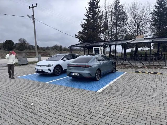 Antalya-Konya Yolunda Bayram Dönüşü Trafik Yoğunluğu Devam Ediyor