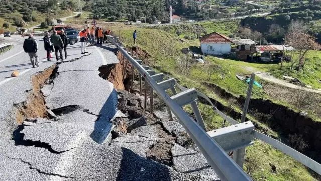İncirliova-Tire Karayolunda 39 Gün Arayla İkinci Çökme Meydana Geldi