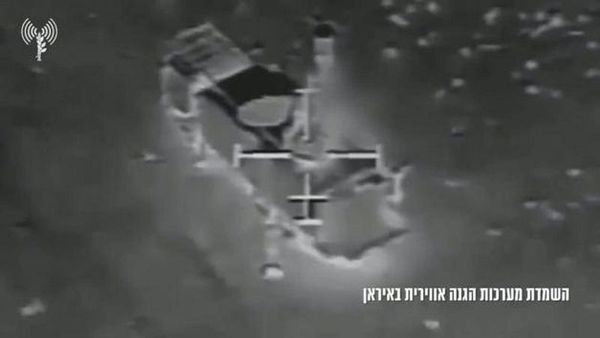 İsrail, İran'da 24 Saatte 120'den Fazla Hava Savunma ve Füze Sistemini Vurduğunu Açıkladı