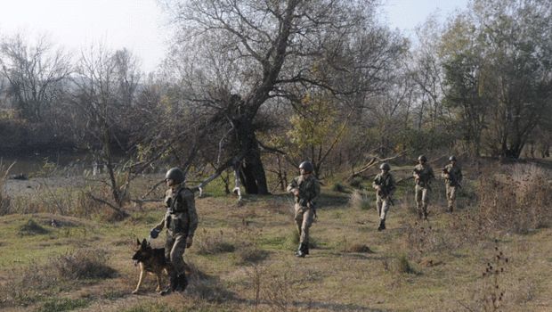 Edirne’de Parmak İziyle Yakalanan Kaçak Göçmen Organizatörü Tutuklandı
