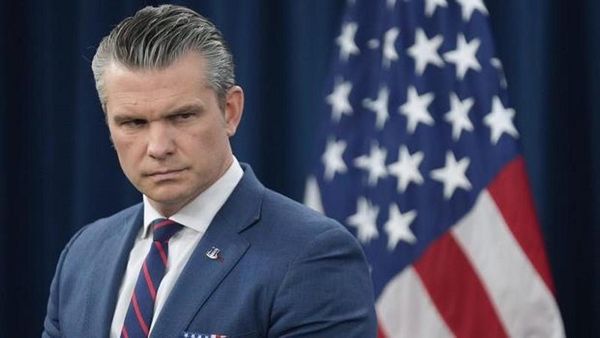 ABD Savunma Bakanı Hegseth'in Yatırım Hareketleri Washington'da Tartışma Yarattı