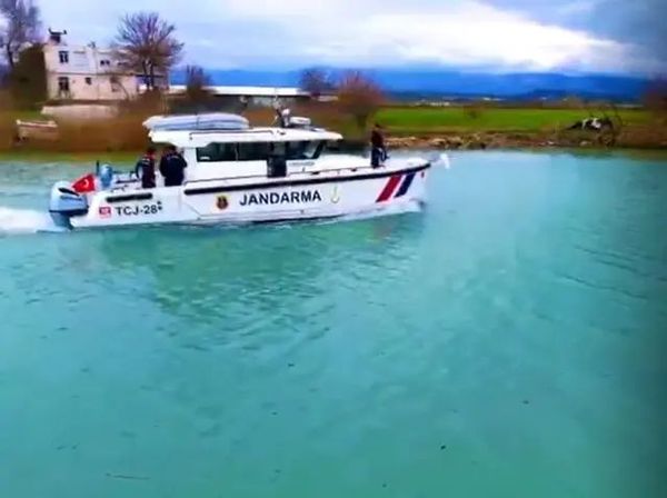 Manavgat Jandarma Ekipleri Bayram Boyunca Deniz ve Irmaklarda Devriye Gezdi