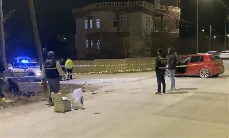 Yozgat Sorgun'da Otomobil ve Motosiklet Çarpıştı: 1 Ölü, 2 Yaralı