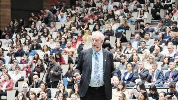 Nobel Ödüllü Prof. Dr. Morten Meldal Gençlere Yaratıcılık ve Süreç Odaklılık Tavsiyesi Verdi