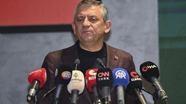 Özgür Özel'den İran-ABD-İsrail Gerilimine İlişkin Kritik Açıklama