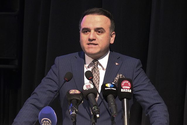 Elazığ'da Üniversite Öğrencilerine Yasa Dışı Faaliyetlerle Mücadele Konferansı Düzenlendi