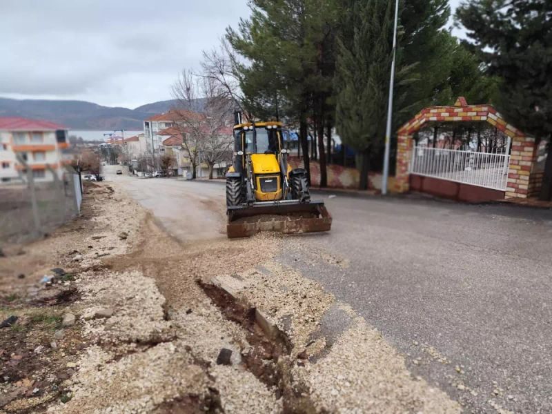 Adıyaman Gölbaşı'nda Sağanak Sonrası Sel Temizliği Devam Ediyor