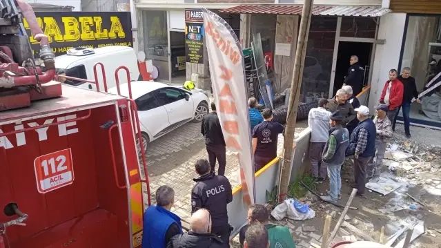 Edremit'te Bodrum Katında Çıkan Yangında Bir Kişi Yaralandı