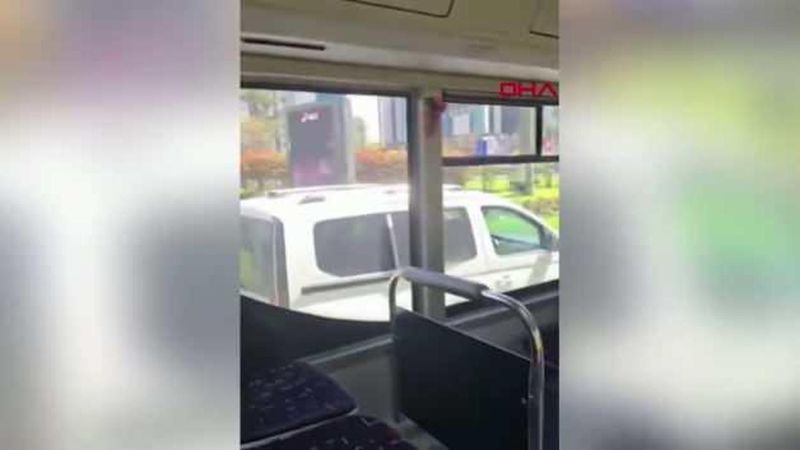 Beşiktaş'ta İsrail Konsolosluğu Önünde Silahlı Çatışma: Otobüsteki Yolcular Panik Yaşadı