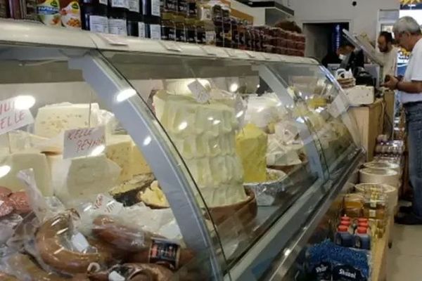 Tarım Bakanlığı, Eker'in 'Tam Yağlı Beyaz Peynir'ini Hileli Ürünler Listesine Ekledi