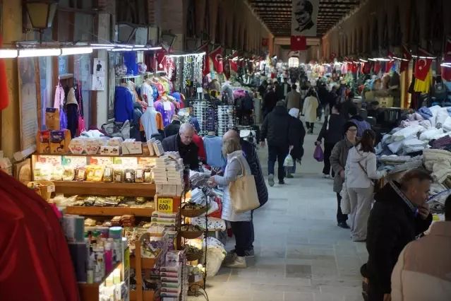 Edirne'de Bayram Alışverişi Osmanlı Çarşılarında Yoğun İlgi Görüyor