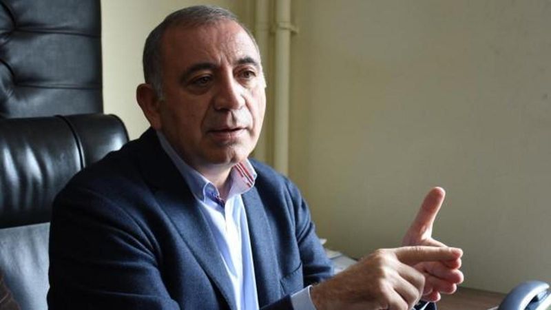 Gürsel Tekin'den CHP İçindeki Sorunlara ve Yolsuzluk Operasyonlarına Eleştiri