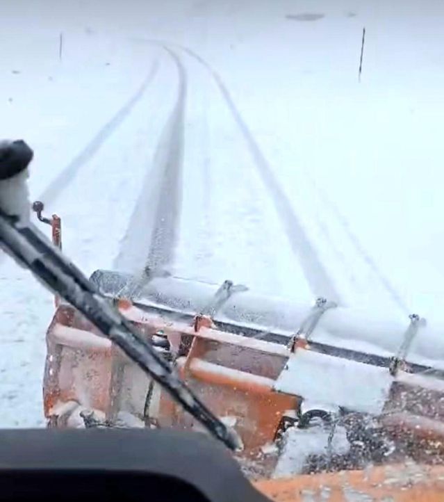 Tunceli'de Kar Yağışı Nedeniyle Yol Açma Çalışmaları Aralıksız Devam Ediyor