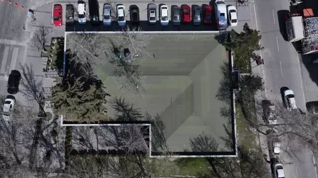 Kocasinan'da İçinde Çam Ağaçları Bulunan Yeni Kütüphane Hizmete Girdi