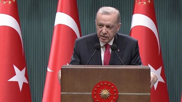 Erdogan, İran'a Yönelik Saldırıları Kınadı ve Bölgedeki Gerginliğe Dikkat Çekti