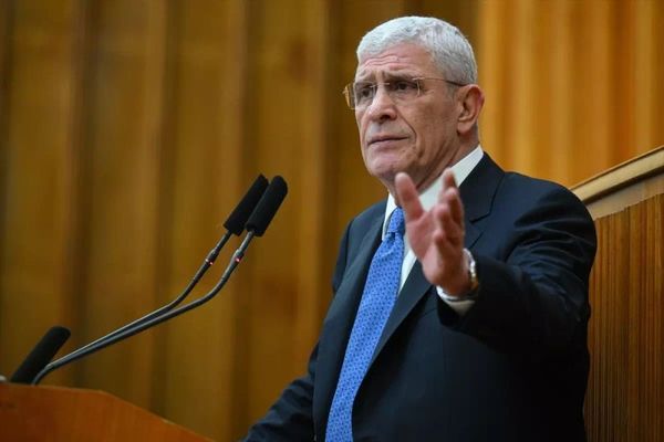 Müsavat Dervişoğlu: Türkiye İran Savaşına Askeri Müdahaleden Kaçınmalı