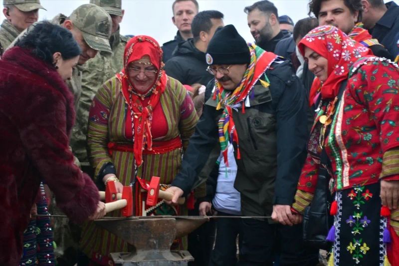 Bursa, Çanakkale ve Balıkesir'de Dünya Ormancılık Günü'nde Fidanlar Toprakla Buluştu