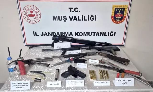 Muş Varto'da Silah ve Uyuşturucu Operasyonunda 2 Kişi Gözaltına Alındı