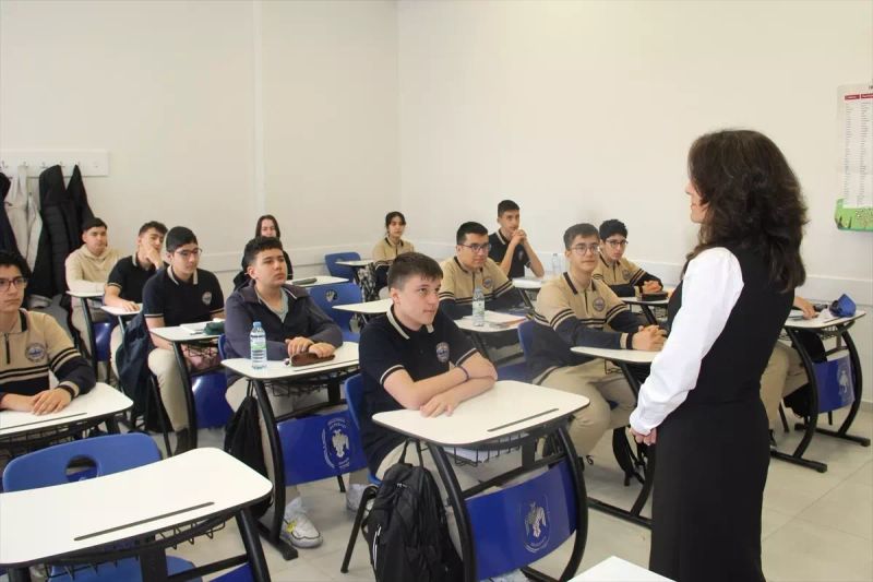 TUSAŞ, Kayseri'deki Havacılık Lisesine Helikopter ve Uçak Motoru Desteği Sağladı