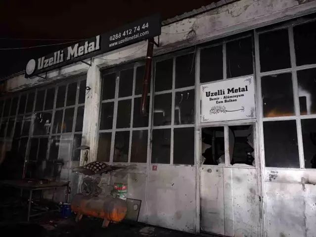 Lüleburgaz'da Sanayi Sitesinde Sobaya Tiner Dökülmesi Patlamaya Yol Açtı: 1 Ölü, 2 Yaralı