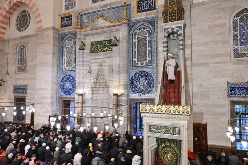 Diyanet Başkanı Arpaguş'tan Ramazan Bayramı Hutbesi ve Dünya Müslümanlarına Çağrı