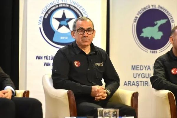 Van YYÜ ve AFAD İşbirliğiyle Afet Yönetimi Paneli Düzenlendi