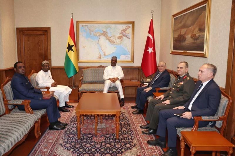 Milli Savunma Bakanı Güler, Gana İçişleri Bakanı Muntaka ile Görüştü
