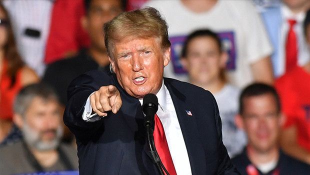 Trump'tan ABD Yüksek Mahkemesi Kararına Sert Tepki: 'Tarifeler Daha Güçlü Kullanılabilir' Uyarısı