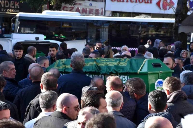 İş Adamı Levent Muharrem Sınmaz Sakarya'da Toprağa Verildi