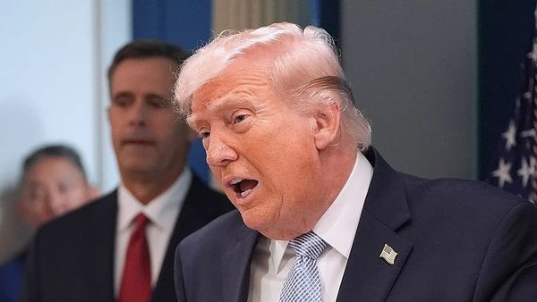Trump: İran Hükümeti Bir Gecede Ortadan Kaldırılabilir