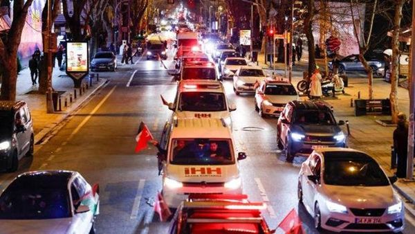 İstanbul'da Gazze'ye Destek İçin Yüzlerce Araçla Konvoy Düzenlendi