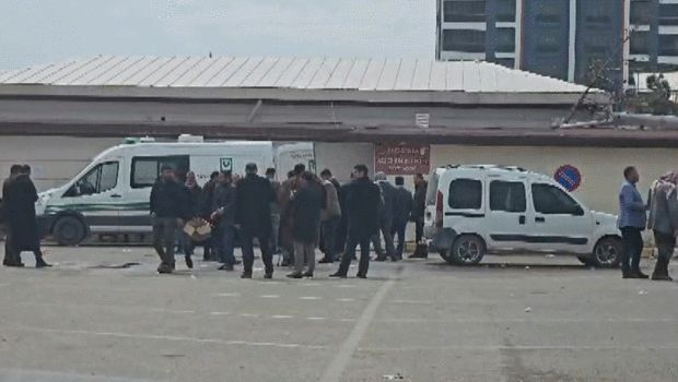Şanlıurfa'da 9 Yaşındaki Ahmet, Su Dolu Çukura Düşerek Hayatını Kaybetti
