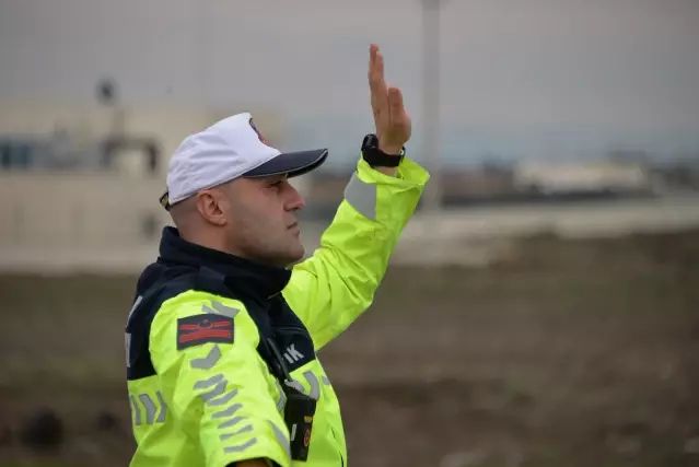 Diyarbakır'da Bayram Öncesi Trafik Kontrolleri Yoğunlaştırıldı