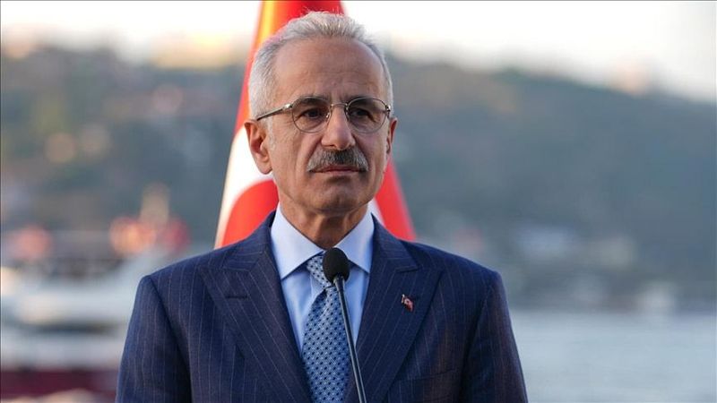 Bakan Uraloğlu, Hürmüz Boğazı'nda Mahsur Kalan 15 Türk Gemisinin Durumunu Açıkladı