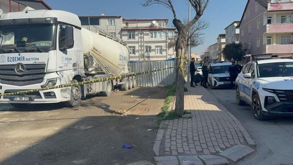 TIR Altında Saklanan Ağabey Kardeşini Öldürdü