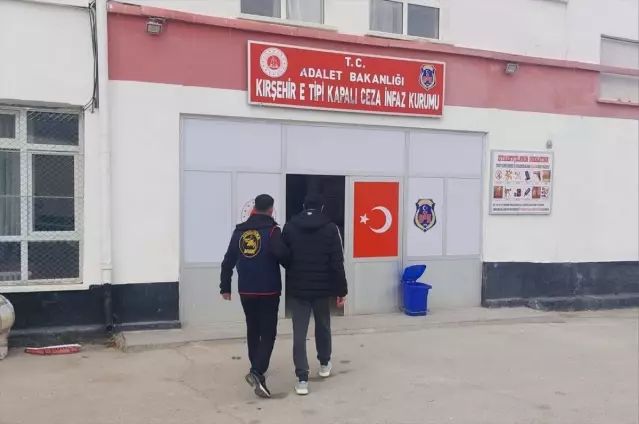 Kırşehir'de Hakkında Kesinleşmiş Hapis Cezası Olan Firari Yakalandı