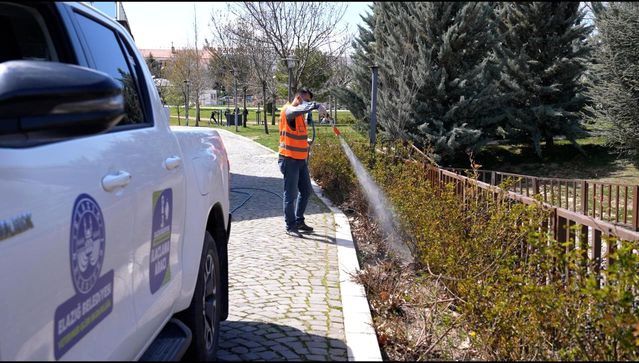 Elazığ Belediyesi Bahar Aylarında Haşere Mücadelesini Yoğunlaştırdı
