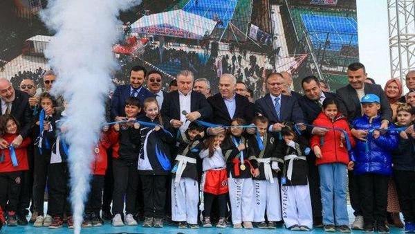Bakan Bak, Silivrikapı Spor Köyü Açılışında Müjdeyi Verdi
