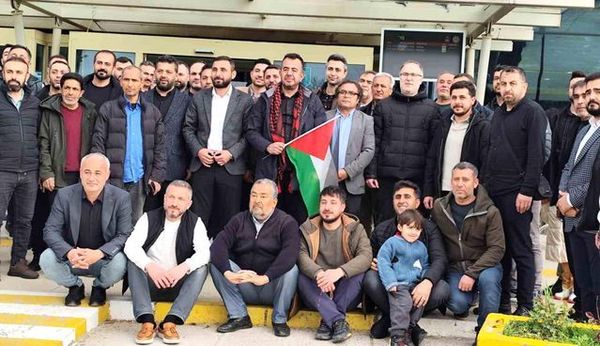 Eğitimci Yazar Nevzat Güzel Gazze İçin İspanya'ya Yola Çıktı