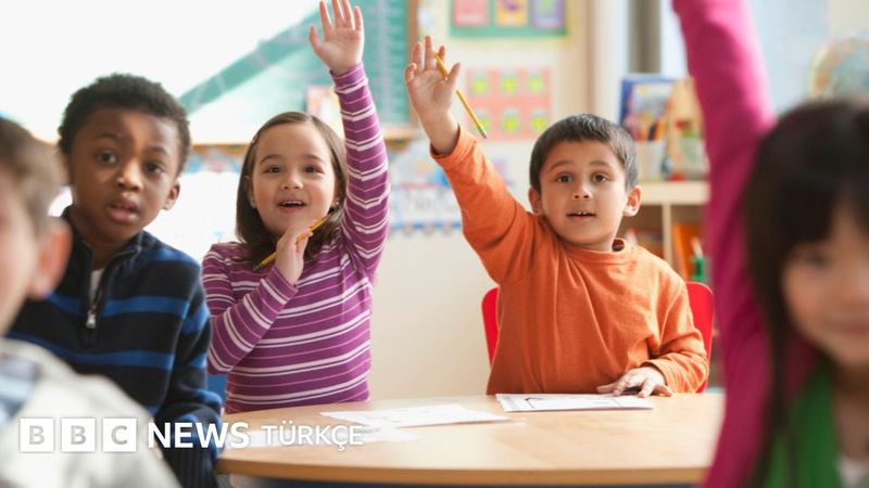 Araştırma: Otizm Kızlarda Erkekler Kadar Yaygın, Tanı Genellikle Gecikiyor