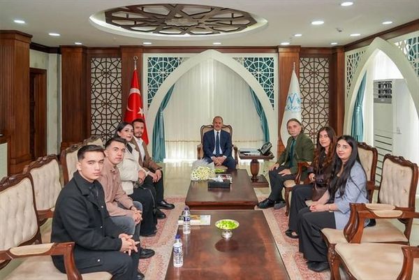 Prof. Dr. Musa Gençcelep, Vali Taşyapan'ı Makamında Ziyaret Etti