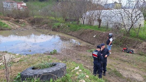 Zonguldak'ta Balçığa Saplanan 12 Yaşındaki Emircan Uğurlandı