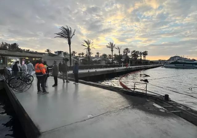 Bodrum Yalıkavak Marinasındaki Yangın Sonrası Temizlik Çalışmaları Başladı
