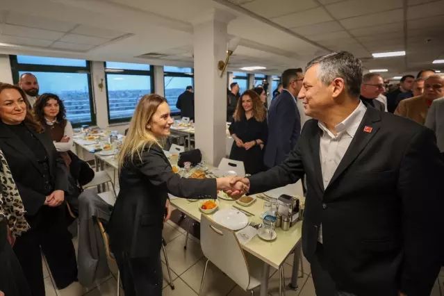 Özgür Özel: İftar Sofralarında Türkiye'nin Geleceğini Birlikte İnşa Edeceğiz