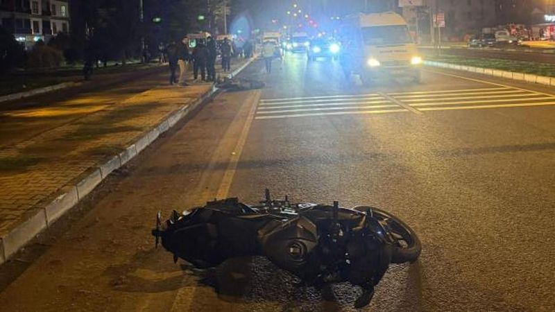 Düzce'de İki Motosiklet Çarpıştı: 1 Ölü, 3 Yaralı