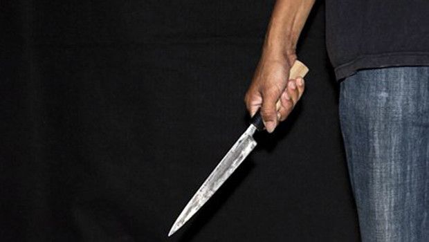 İzmir'de Parkta 3 Yaşındaki Çocuk Bıçaklandı