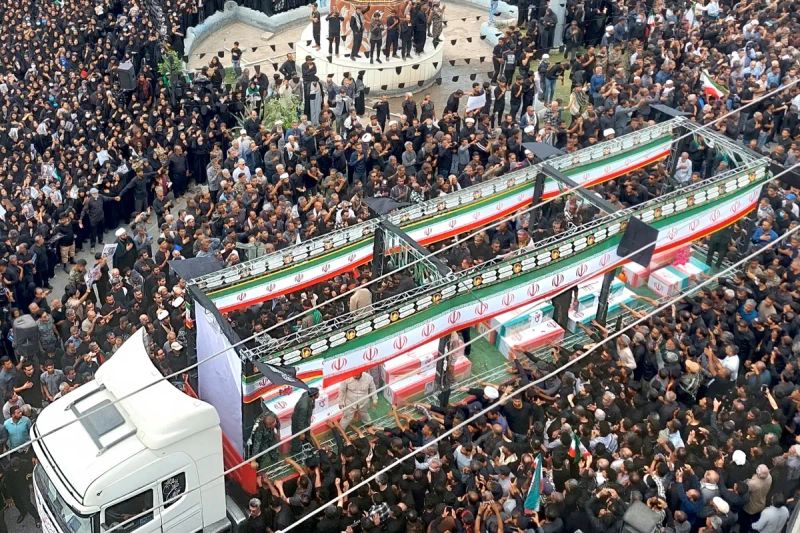 İran'da ABD ve İsrail Saldırıları Nedeniyle Ölü Sayısı 867'ye Ulaştı