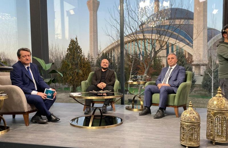 Mahmut Bıyıklı, Diyanet TV’de "İftarı Beklerken" Programında Vicdan ve İstiklal Marşı'nı Anlattı