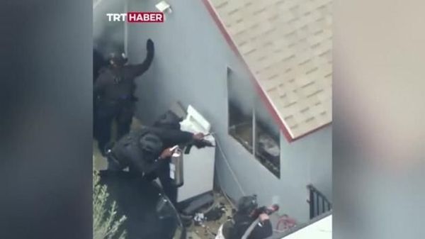ABD’de Polis Operasyonu Sırasında Çıkan Yangında Şüpheli Yakalandı