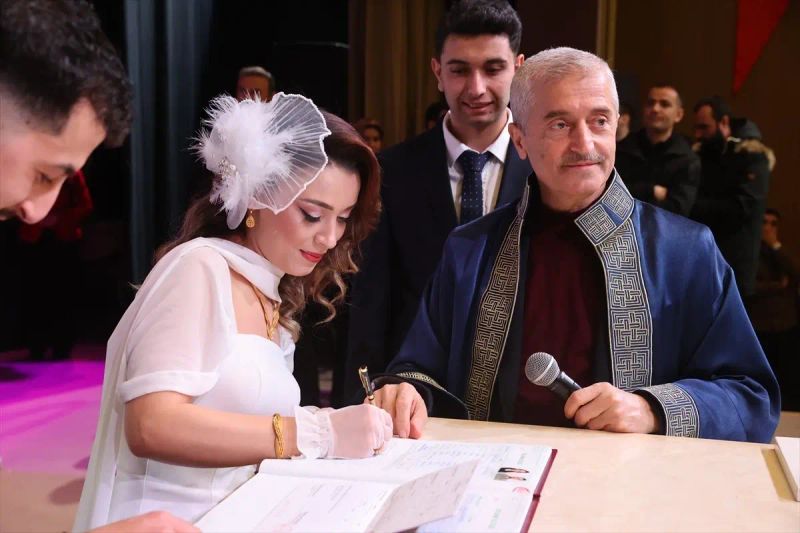 Gaziantep'te 62 Çift Sevgililer Günü'nde Evlilik Kararı Aldı